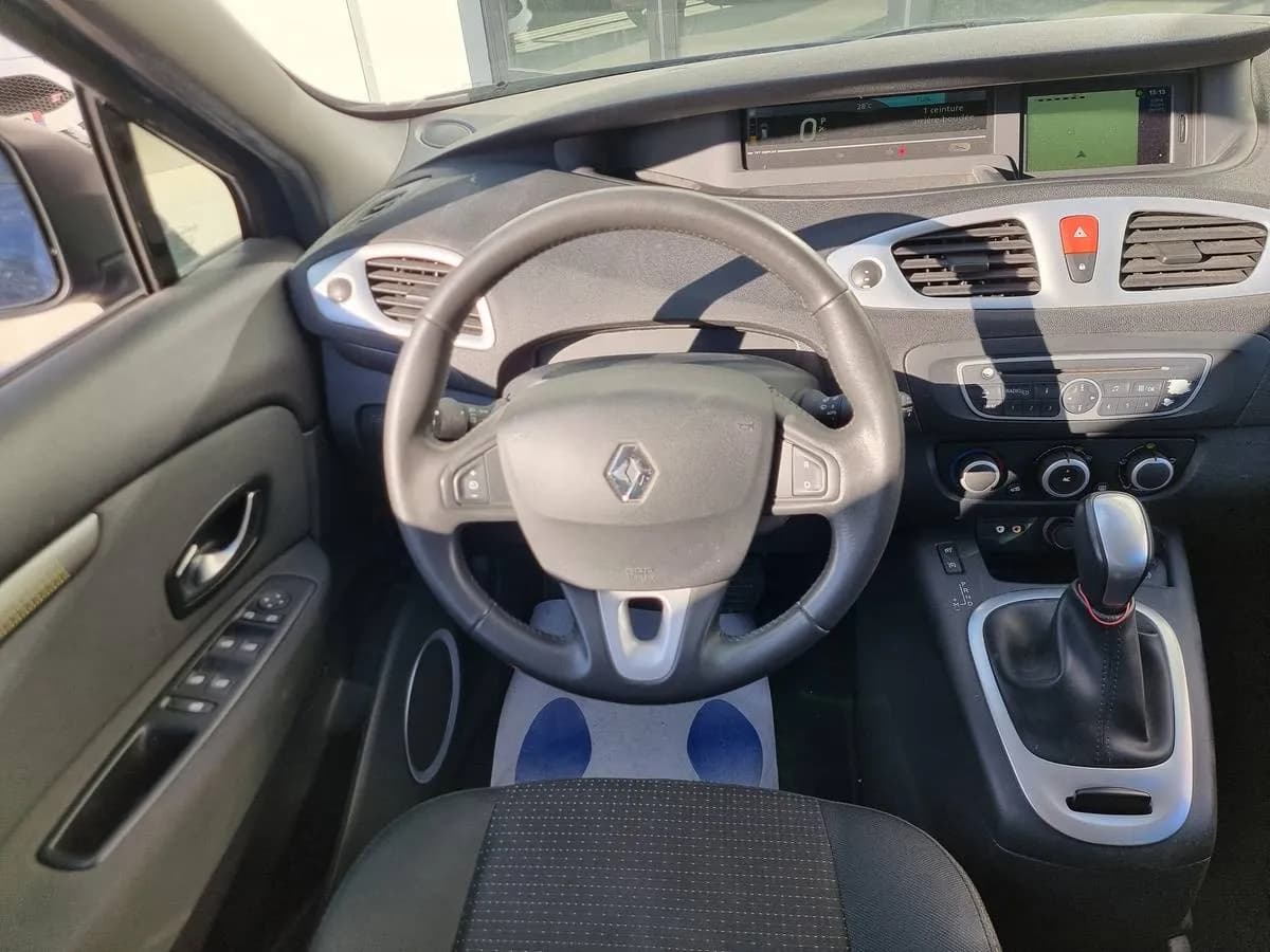 Renault Scenic 2010 — photo 6