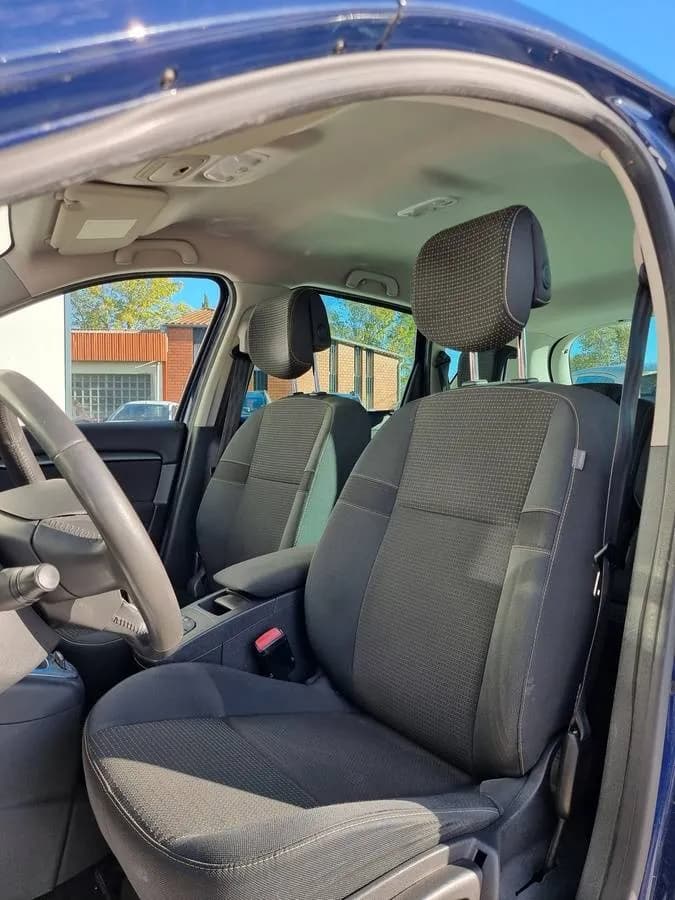 Renault Scenic 2010 — photo 7
