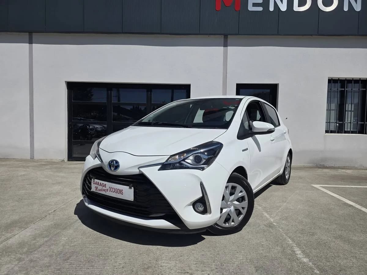 Toyota Yaris 2020 — photo 2