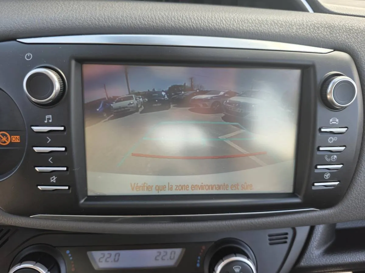 Toyota Yaris 2020 — photo 8