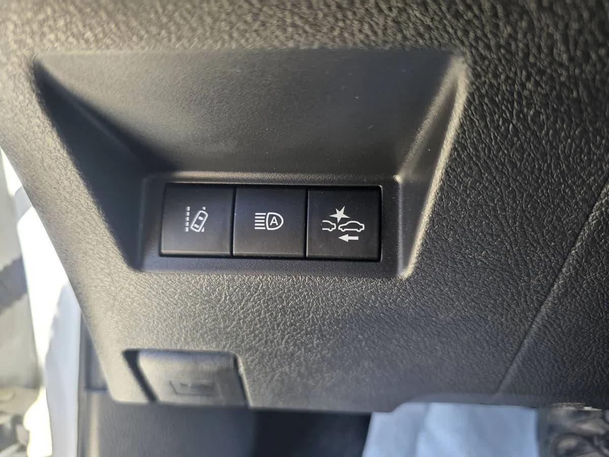 Toyota Yaris 2020 — photo 9
