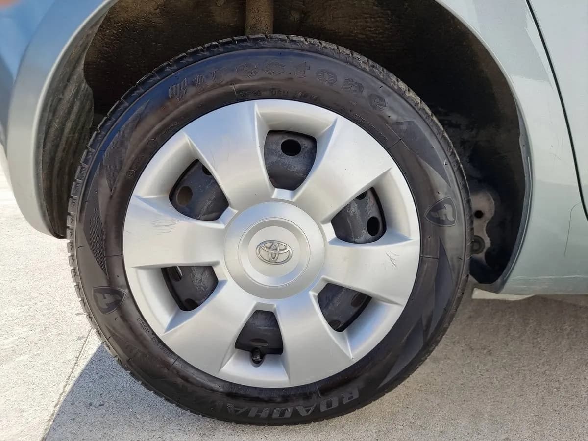 Toyota Yaris 2006 — photo 8