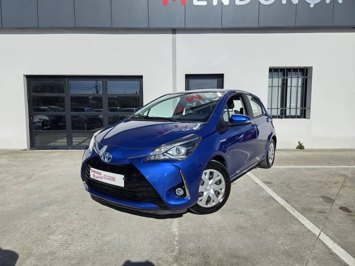Toyota Yaris 2020 — photo 2