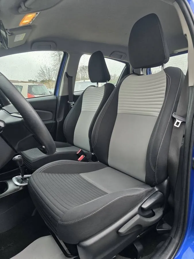 Toyota Yaris 2020 — photo 5