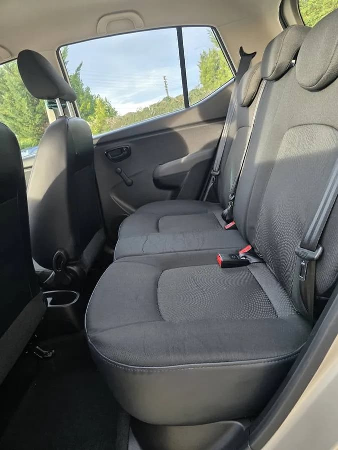 Hyundai i10 2012 — photo 8
