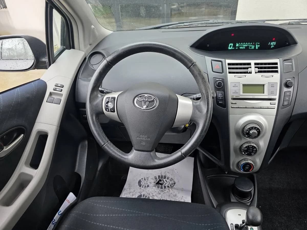 Toyota Yaris 2008 — photo 6