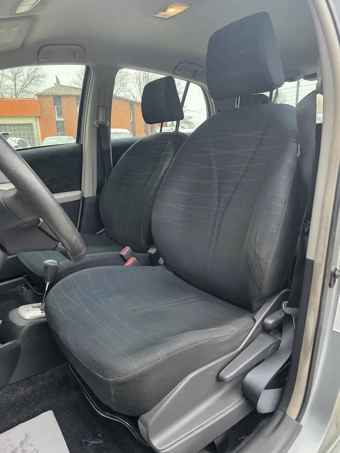 Toyota Yaris 2008 — photo 7