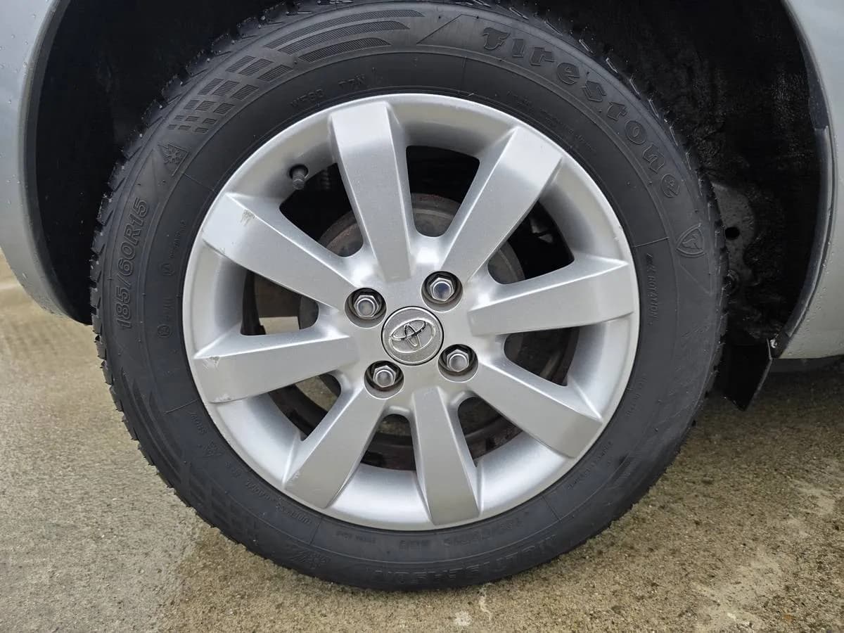 Toyota Yaris 2008 — photo 9